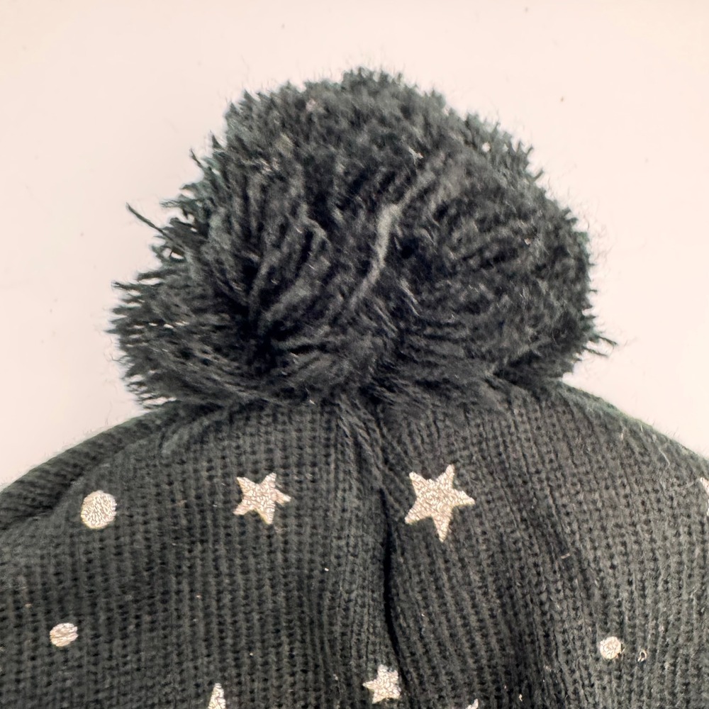 Kids Girls Disney Minnie Mouse Winter Beanie Hat Black Red Stars Pom Pom Braids - Picture 9 of 9